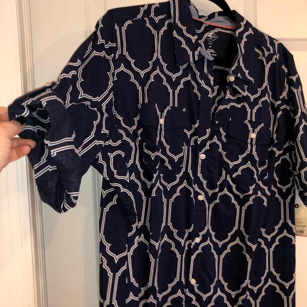 Button down Shirt - Picture 4 of 6